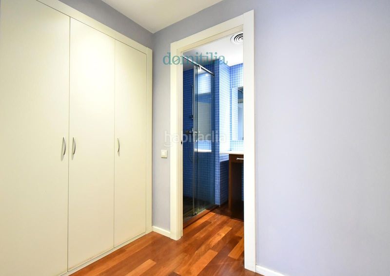 Foto f6576822-f461-43d1-88f9-6c9df347f87b. Rent duplex with heating parking in Centre Sabadell