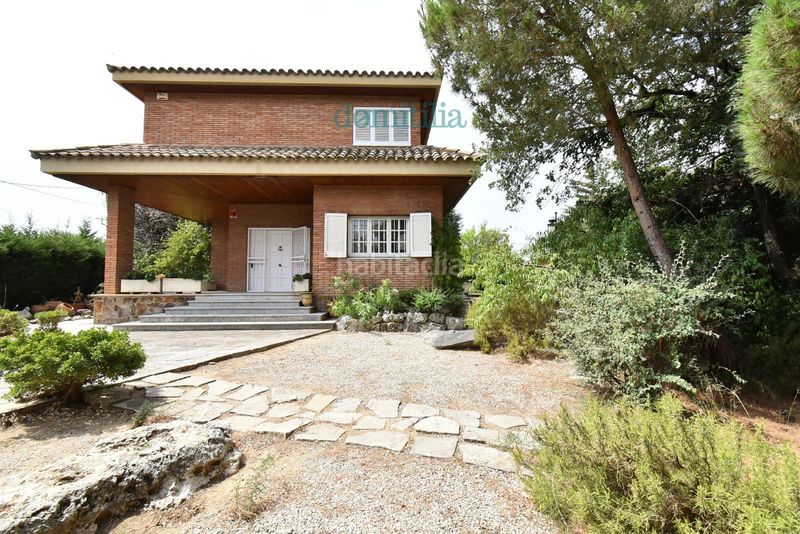 Foto c0690493-ec5f-4a28-a288-26e473255625. Chalet espectacular chalet en Eixample - Can Bogunyà Castellar del Vallès