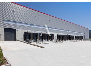 Lloguer Nau industrial a Facundo bacardi n. Nave comercial en alquiler en can pantiquetriera seca mollet del