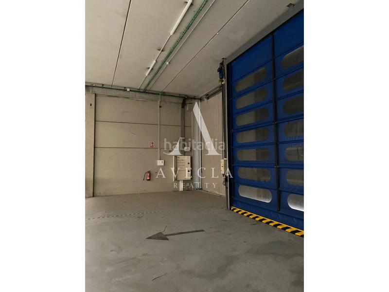 Foto 96d02224-0fbf-4c71-95c9-00411ac7ca54. Affitto capannone industriale in ciencies 90 in Santa Eulàlia Hospitalet de Llobregat (L´)