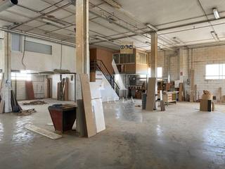 Bâtiment à usage industriel à Industria 36. Nave industrial en venta en sant feliu de llobregat
