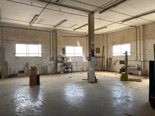 Nau industrial a Industria 36. Nave industrial en venta en sant feliu de llobregat