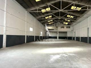 Nau industrial a De la circunval·lació 11. Nave industrial en venta en barberà del vallès