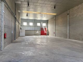 Affitto Capannone industriale in Calle a 1. Nave en alquiler en bigues i riells