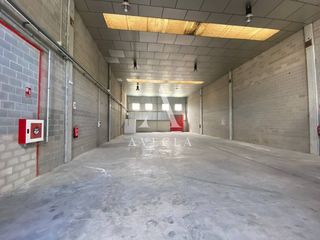 Miete Fabrikhalle in Calle a 1. Nave en alquiler en bigues i riells