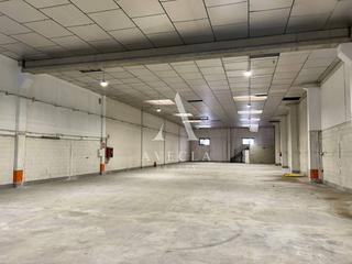 Bâtiment à usage industriel à Mercuri 1. Nave en venta y alquiler en terrassa