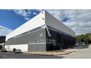 Miete Fabrikhalle in Tecnlogia n. Nave industrial en alquiler en llinars park