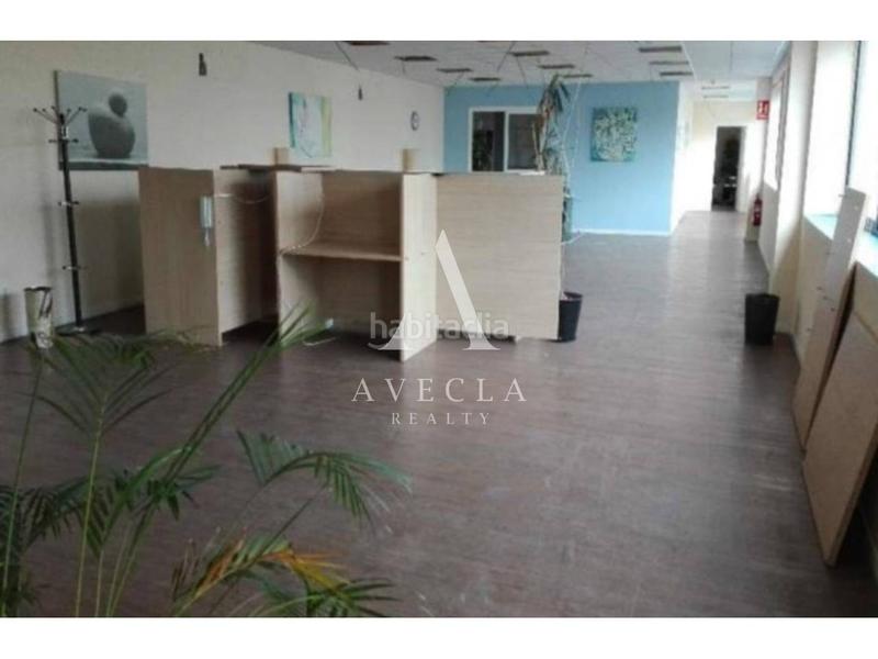 Foto 9cb8ba1f-6c76-4308-9fc6-5437455c1b89. Location bâtiment à usage industriel dans número 3 de la zona franca 1 dans Barcelona