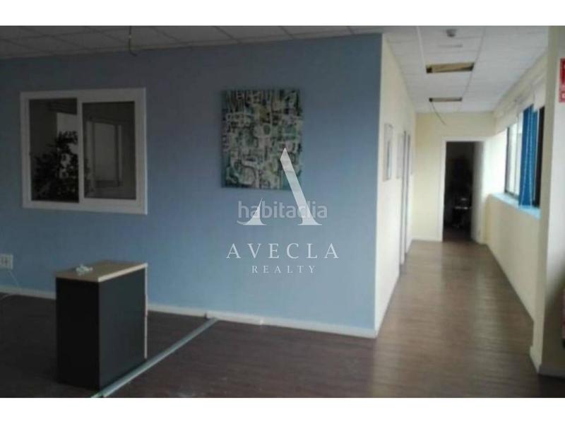 Foto e661693a-fefb-4ea5-a32b-4f8249a32480. Location bâtiment à usage industriel dans número 3 de la zona franca 1 dans Barcelona