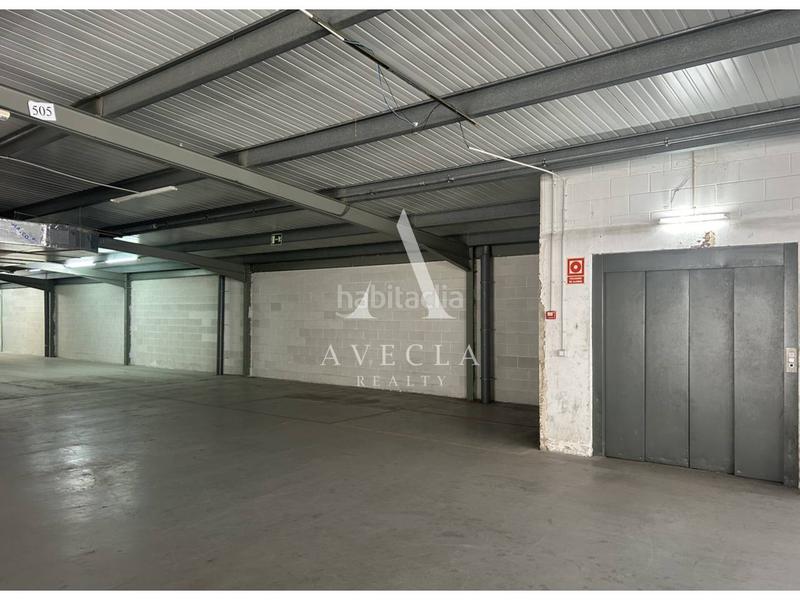 Foto 716c5719-21c1-435a-8c8a-371b1b00d9d8. Alquiler nave industrial en abat escarré 2 nave industrial en alquiler en Mataró