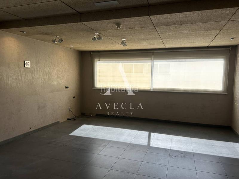 Foto ab1c89c7-0760-471b-a547-624e24abb598. Alquiler nave industrial en abat escarré 2 nave industrial en alquiler en Mataró