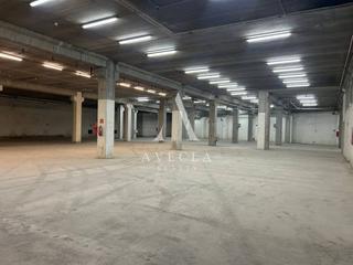 Lloguer Nau industrial a Atletisme 2. Nave industrial en alquiler en rub
