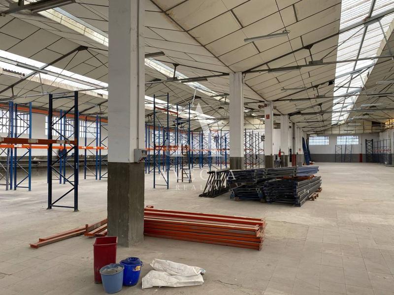 Foto 45ea00b8-0cb5-46a6-8295-ca1575058bc9. Rent industrial building in málaga 10 in Casablanca Sant Boi de Llobregat