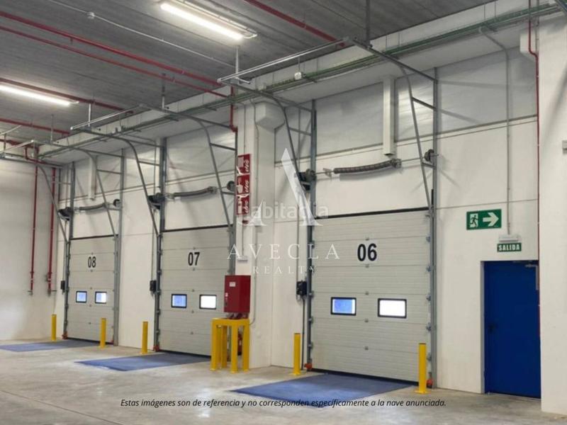 Foto f255dfc7-edcc-4b2a-98cb-2dcfe38c854f. Affitto capannone industriale in industrial 31 in Hospitalet de Llobregat (L´)