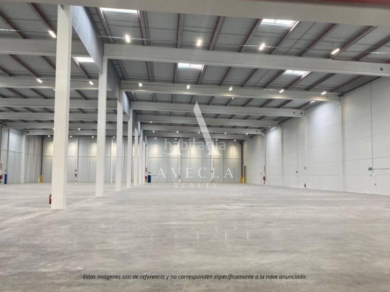 Foto 641d9f20-e822-42b3-a826-8818bd710fa7. Rent industrial building in industrial 31 in Centre Hospitalet de Llobregat (L´)