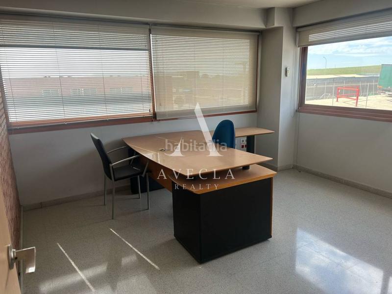 Foto f5a10bd8-0237-4221-8108-ec095a0957a7. Alquiler nave industrial en santiago rusiñol 10 nave industrial en alquiler en Polinyà