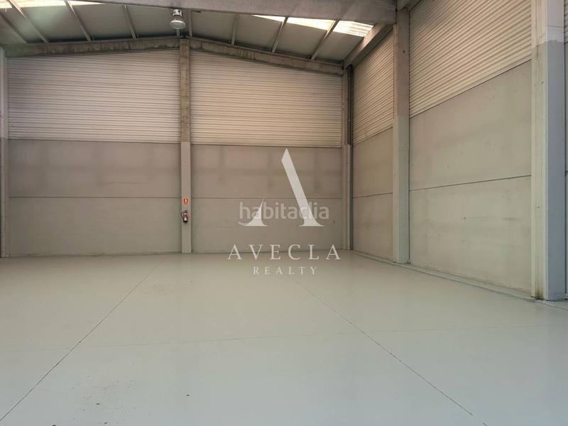 Foto a256cef6-cfef-49d9-9ea1-4bc102e3bc53. Rent industrial building in santiago rusiñol 10 in Polinyà