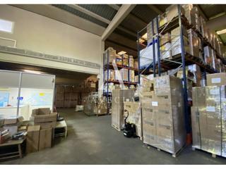 Miete Fabrikhalle in Ter 6. Nave industrial en alquiler sant cugat del vallès.