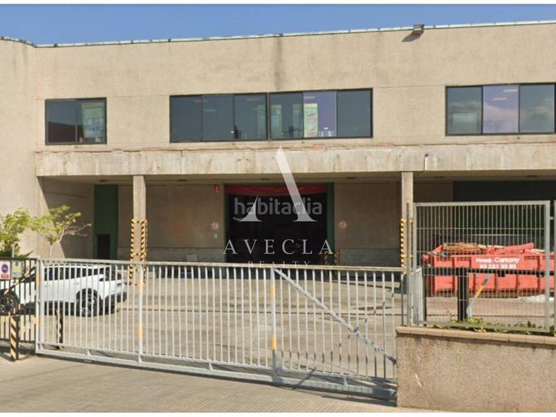 Foto 6534e8b8-cc40-431a-bae0-296042b9816c. Rent industrial building in chopin 6 in Zona Industrial Rubí