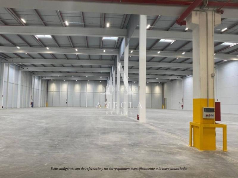 Foto d43b3201-1281-4d7c-a186-fda00af9cc58. Rent industrial building in chopin 6 in Zona Industrial Rubí
