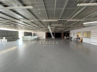 Bâtiment à usage industriel à Libra 74. Nave industrial en venta en terrassa