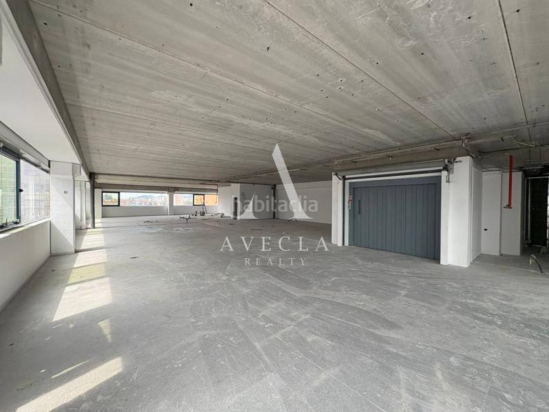 Foto 9ed9a427-d8d8-4ab0-9deb-fc172b3257f7. Rent industrial building in tècnica 15 in Montigalà Badalona