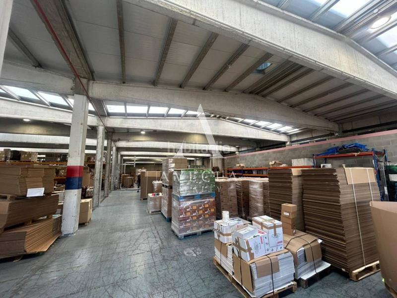 Foto a2373011-efe1-4fe7-ad09-332614152674. Location bâtiment à usage industriel dans finisterre 7 dans Terrassa