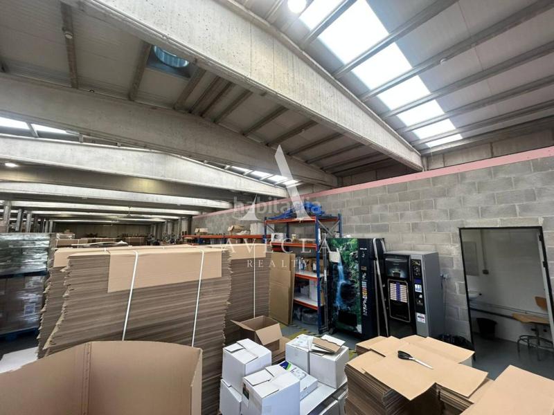 Foto 9b33ca0e-607b-476c-ac15-5c30dcda2b4f. Rent industrial building in finisterre 7 in Polígon Industrial Santa Margarida Terrassa