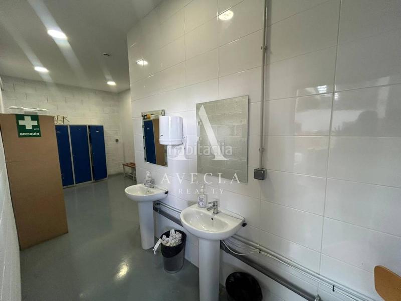 Foto ad971729-ceb2-4613-b446-07fdd4b56a00. Rent industrial building in finisterre 7 in Polígon Industrial Santa Margarida Terrassa