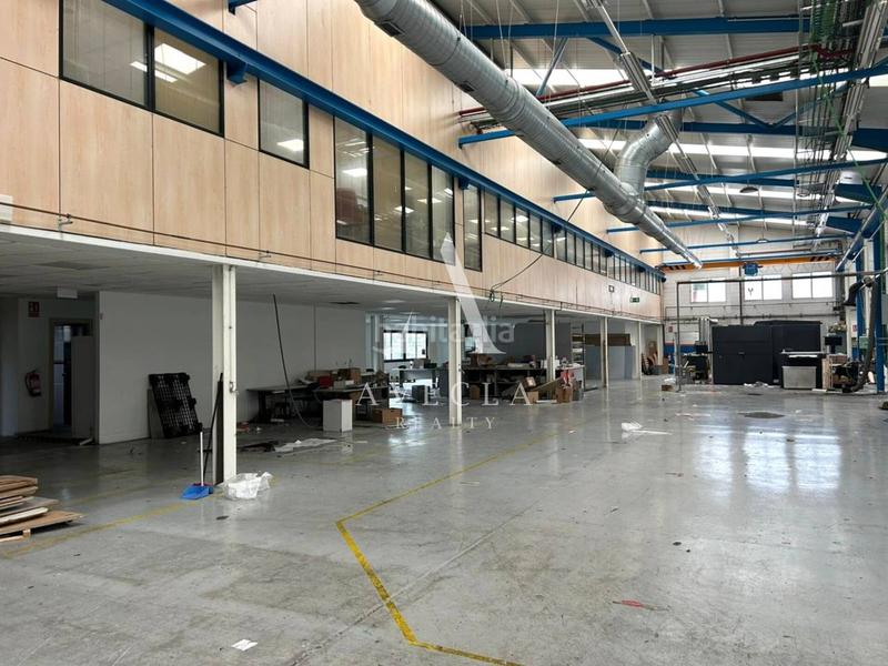 Foto b4e6a356-796a-4559-8f95-866bae4842aa. Alquiler nave industrial en indústria 1 nave industrial en alquiler en Sant Joan Despí
