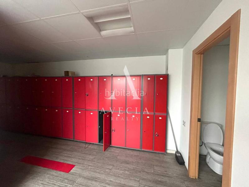 Foto bf74f1cc-8df0-4d5e-ba66-5d8e81700ae3. Alquiler nave industrial en indústria 1 nave industrial en alquiler en Sant Joan Despí