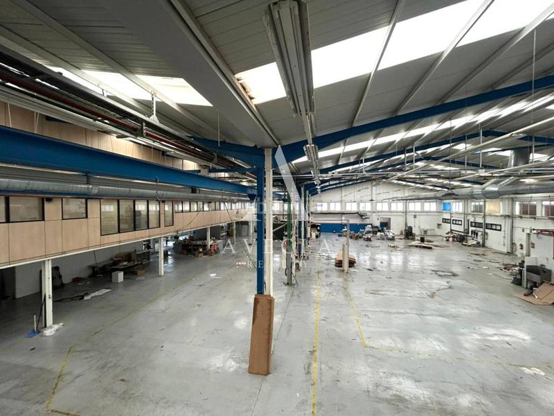 Foto cf6a6afa-da64-483f-9a3f-a221b262f311. Alquiler nave industrial en indústria 1 nave industrial en alquiler en Sant Joan Despí