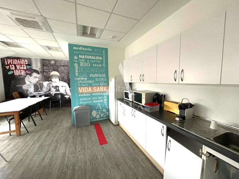 Foto ba5fe22e-40e2-43a4-97c5-46f2feeb26a4. Miete fabrikhalle in indústria 1 in Les Planes Sant Joan Despí