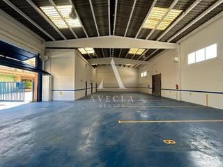 Bâtiment à usage industriel à Cementiri nou 9. Nave industrial en venta en sentmenat