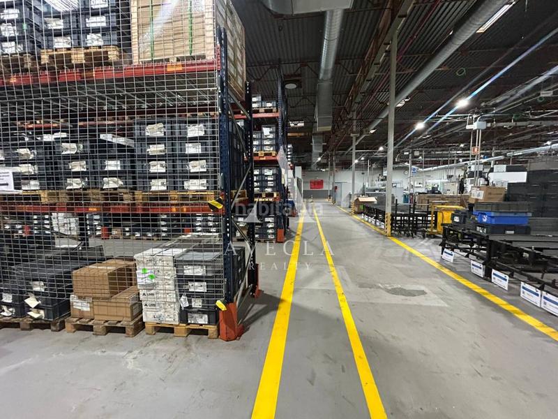 Foto 353b9eb9-eaf2-4b4e-8c31-04212c2e96b4. Rent industrial building in joan buscallà 3 in Roquetes-Can Magí Sant Cugat del Vallès