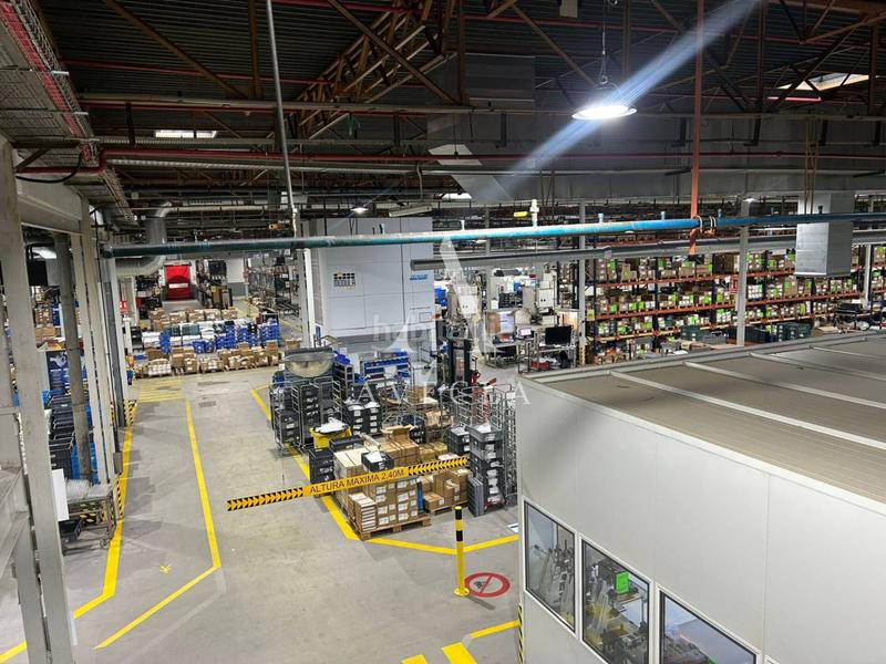 Foto 45cce174-64a0-4cde-aee3-51bc73baeef2. Rent industrial building in joan buscallà 3 in Roquetes-Can Magí Sant Cugat del Vallès