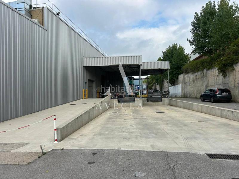 Foto 98511464-9cd8-4c72-8538-33e0eb2177a1. Rent industrial building in joan buscallà 3 in Roquetes-Can Magí Sant Cugat del Vallès