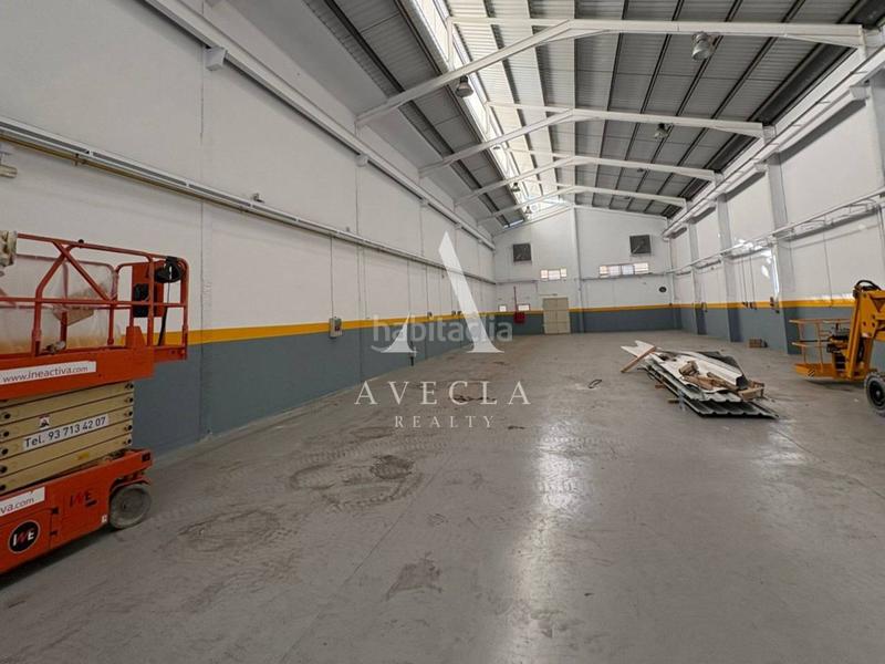 Foto 13bd05d1-5b06-4bfb-97bd-1c535bdb87ba. Rent industrial building in occitània 100 in Manresà Badalona