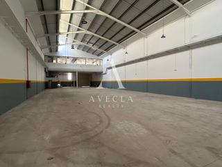 Affitto Capannone industriale in Occitània 100. Nave industrial en alquier en badalona