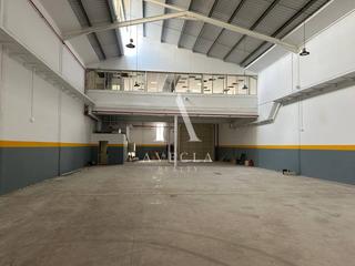 Location Bâtiment à usage industriel à Occitània 100. Nave industrial en alquier en badalona