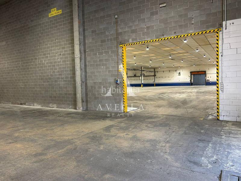 Foto 5571d461-5a55-4fd6-9966-8d1189751cb1. Location bâtiment à usage industriel dans òptica 7 dans Castellbisbal