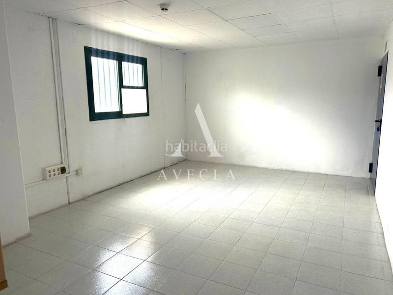 Foto 5fcfa123-5bc8-4d4d-a081-ec49169cdf8e. Location bâtiment à usage industriel dans òptica 7 dans Castellbisbal