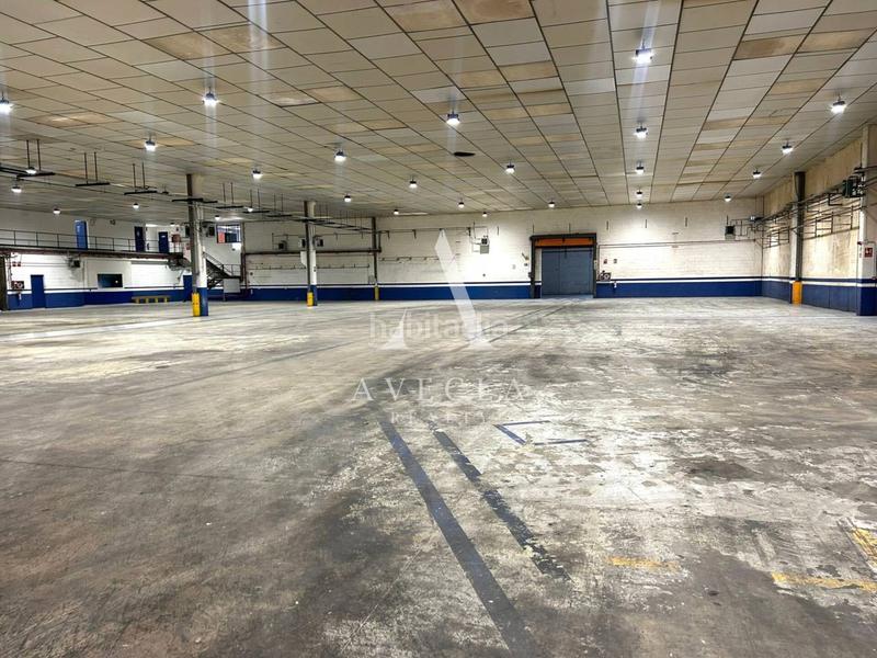 Foto 6157904c-bd0f-49f3-ab5f-5222e8612ceb. Location bâtiment à usage industriel dans òptica 7 dans Castellbisbal