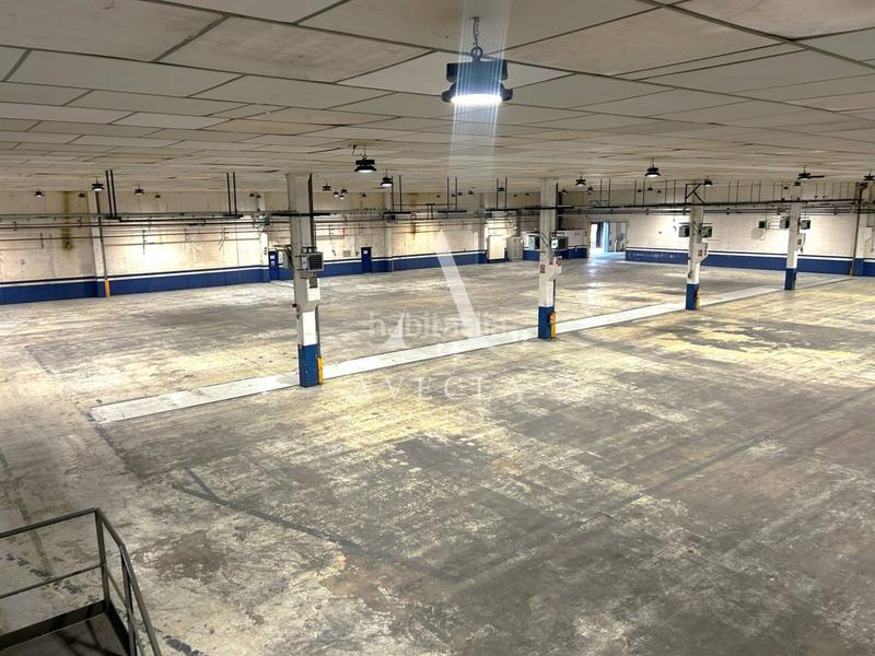 Foto b3510eac-6895-46d9-9be8-c0b59c624cd6. Location bâtiment à usage industriel dans òptica 7 dans Castellbisbal