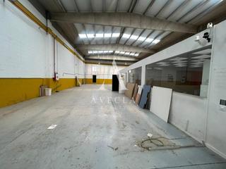Bâtiment à usage industriel à Besalú 2. Nave industrial en venta en castellar del vallès
