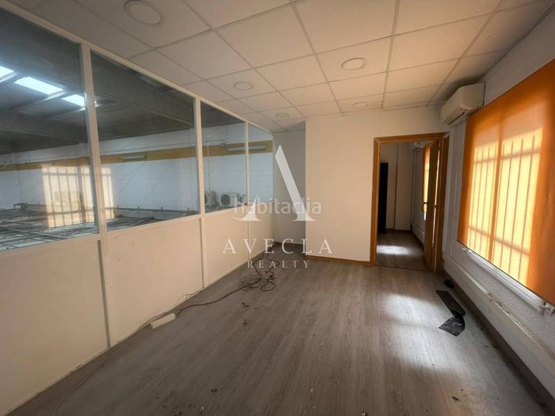 Foto 842b888a-ba2a-499e-8aff-16ec15d641b6. Capannone industriale in besalú 2 in Sud-Zona Industrial Castellar del Vallès