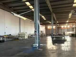 Location Bâtiment à usage industriel à Andorra 21. Nave aislada tipo c en alquiler en les franqueses del vallès