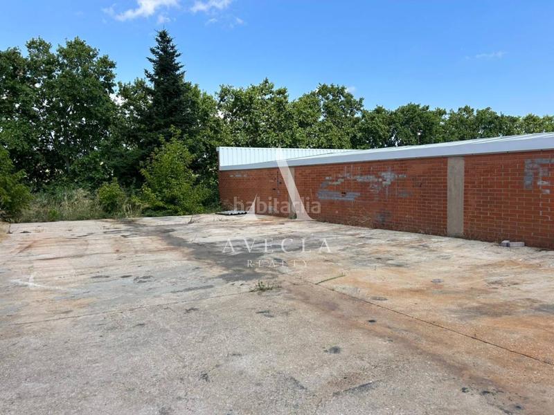 Foto 781a2b58-f3ed-46c4-8c22-56047e7a8394. Bâtiment à usage industriel dans cementiri nou 9 dans Sentmenat