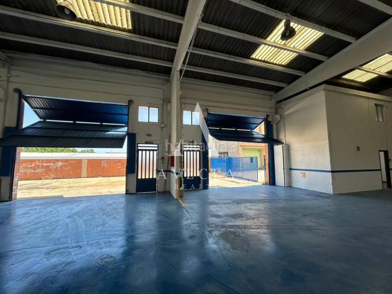 Foto ac294684-a8eb-49c2-b486-4c8a22783c74. Bâtiment à usage industriel dans cementiri nou 9 dans Sentmenat