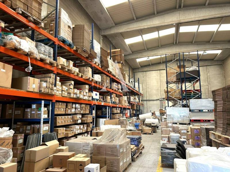 Foto 3bce69fe-eb77-4a40-8930-95b8fba523a1. Alquiler nave industrial en barcelona 1 nave industrial en alquiler en viladecans en Gavà